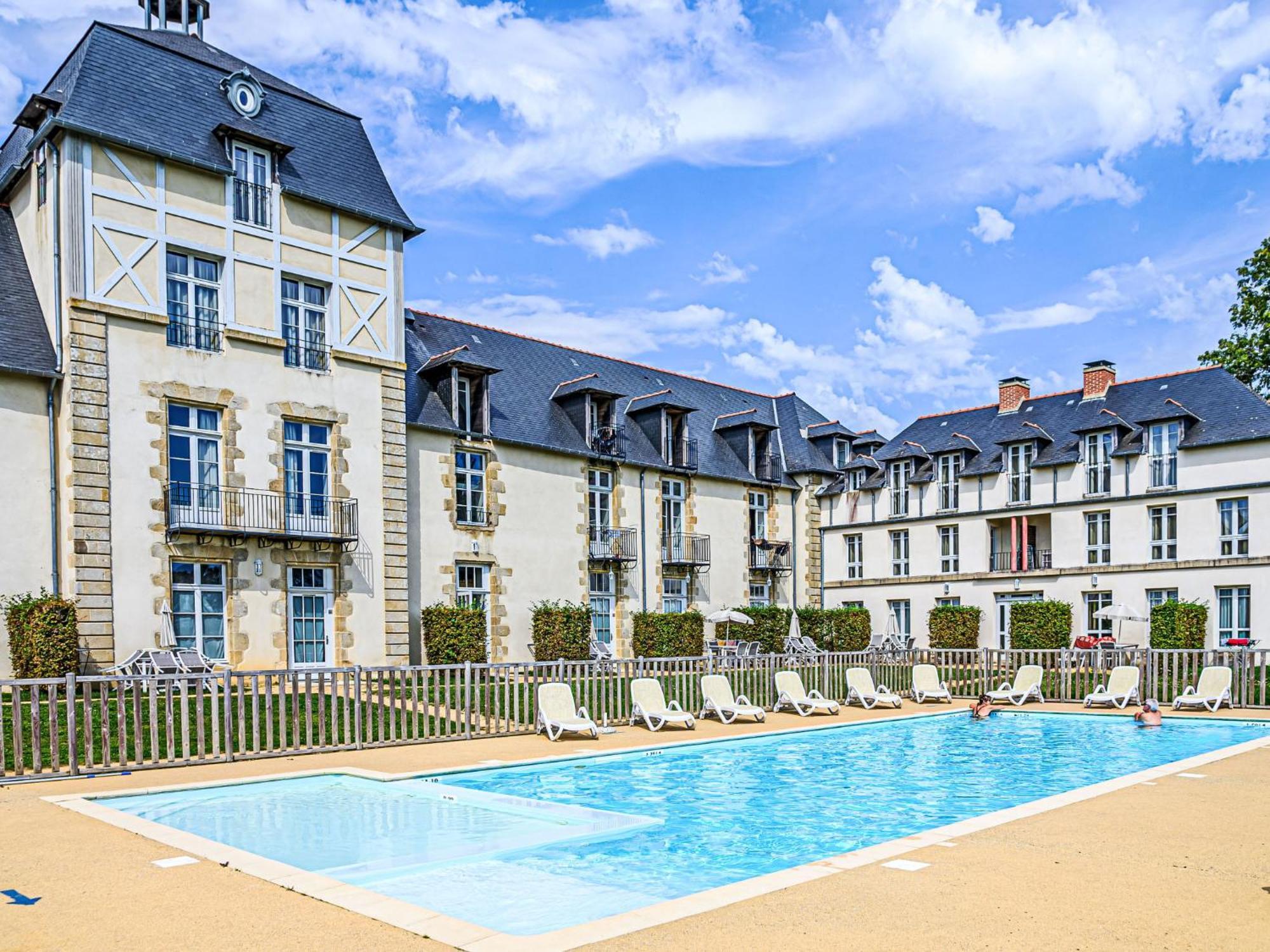 Apartment Chateau De Kergonano-16 By Interhome Baden Dış mekan fotoğraf